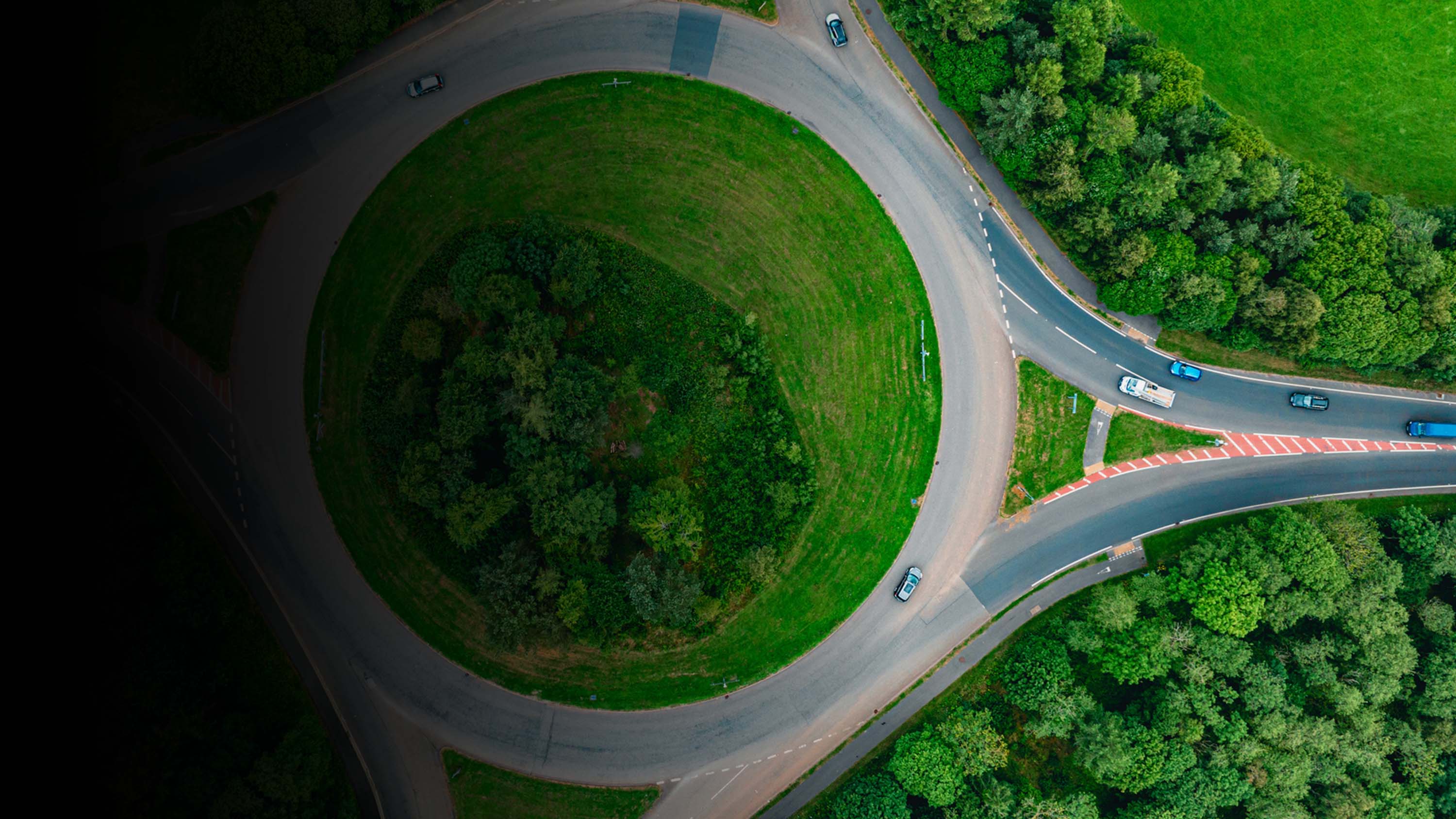 Birds-eye view of a roundabout.